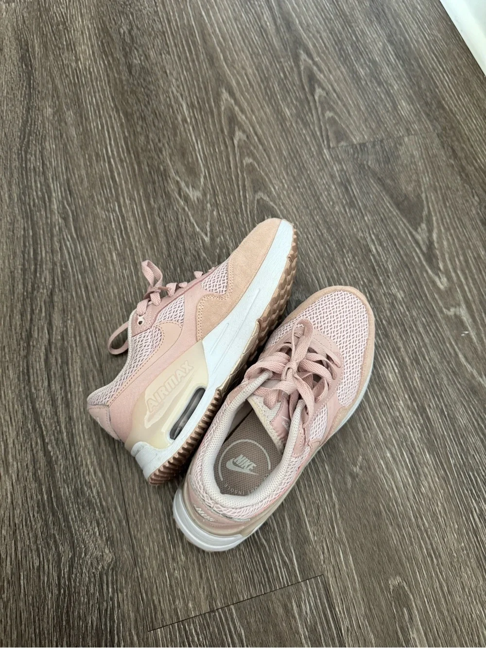 Nike Air Max Running Shoes - Picture 7 of 7